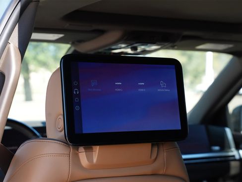 New 2026 Cadillac Escalade ESV Luxury w/ Touring Package image 16