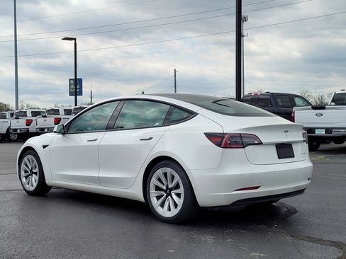 Used 2021 Tesla Model 3 Long Range image 6