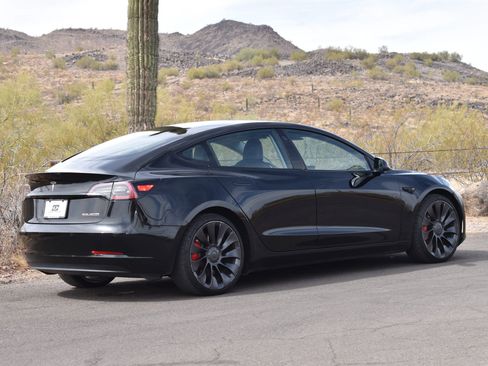 Used 2022 Tesla Model 3 Performance AWD/4WD image 8