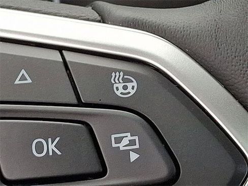 New 2025 Volkswagen Jetta SEL image 23