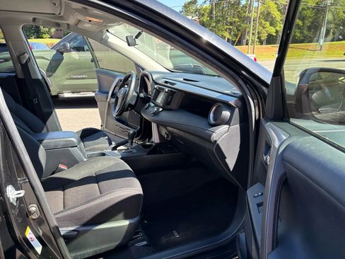 Used 2016 Toyota RAV4 XLE image 13