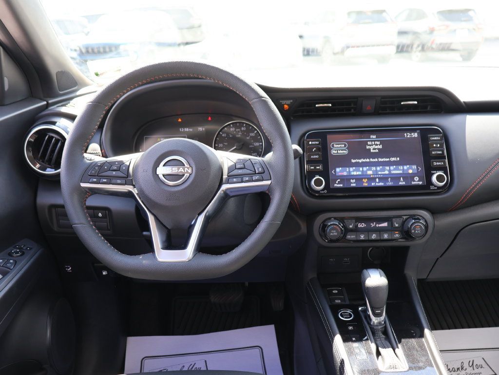 Used 2024 Nissan Kicks SR w/ SR Premium Package FWD image 17