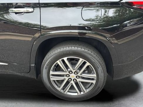 Used 2023 Chevrolet Traverse High Country w/ LPO, Floor Liner Package FWD image 40