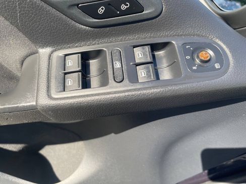 Used 2014 Volkswagen Golf TDI FWD image 13