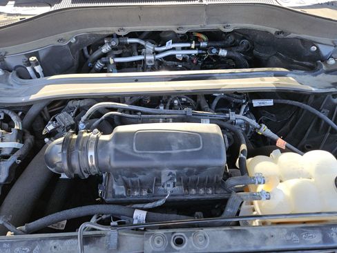 Certified 2022 Ford Explorer Limited w/ Limited Technology Package image 33