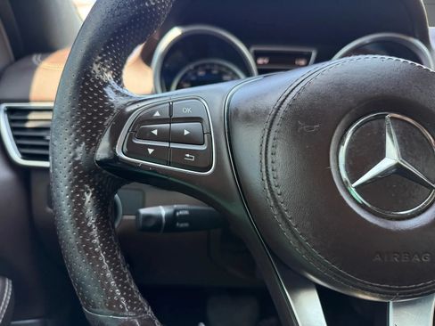 Used 2017 Mercedes-Benz GLS 450 4MATIC image 32
