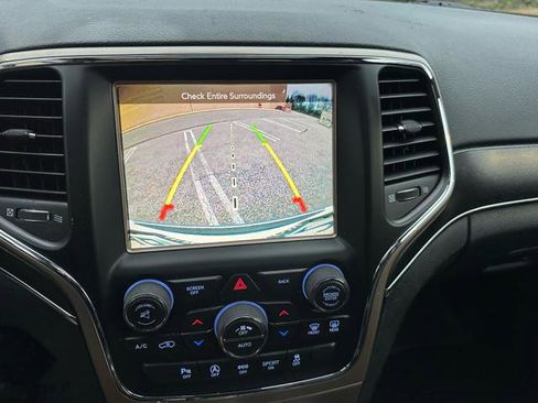 Used 2016 Jeep Grand Cherokee Limited image 26