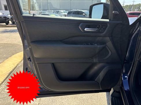 New 2025 Nissan Armada PRO-4X image 11