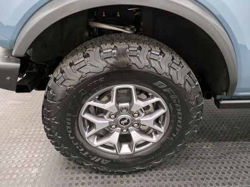 Used 2021 Ford Bronco Badlands image 7