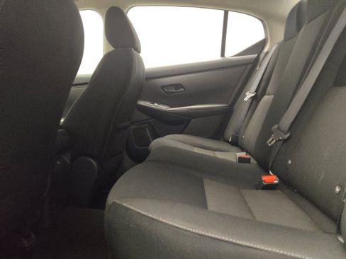 Used 2024 Nissan Sentra SV FWD image 18