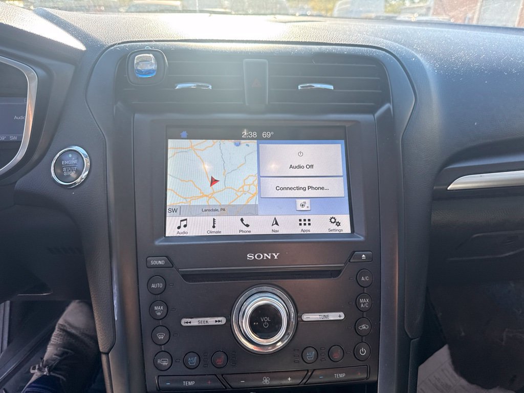 Used 2019 Ford Fusion Titanium AWD/4WD image 9