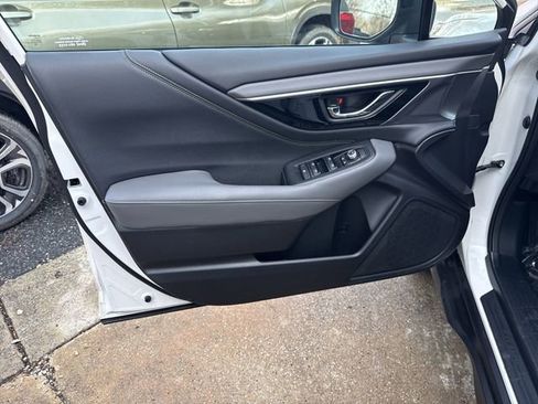 Certified 2023 Subaru Outback Onyx Edition image 8