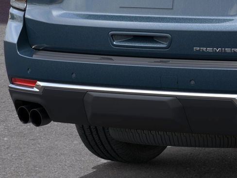 New 2026 Chevrolet Suburban Premier image 14