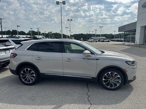Used 2023 Lincoln Nautilus Reserve w/ Equipment Group 201A FWD image 9