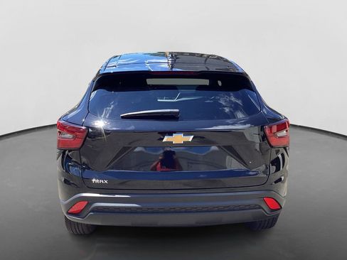 Used 2024 Chevrolet Trax LS FWD image 6