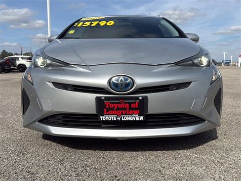 Used 2016 Toyota Prius Four w/ Advanced Technology Package image 14