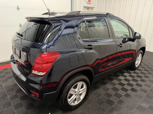 Used 2022 Chevrolet Trax LT w/ Driver Confidence Package AWD/4WD image 4