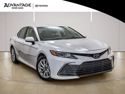 Certified 2024 Toyota Camry LE image 2