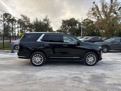 Used 2024 Cadillac Escalade Premium Luxury image 19