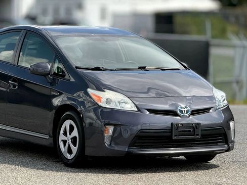 Used 2014 Toyota Prius Four FWD image 15