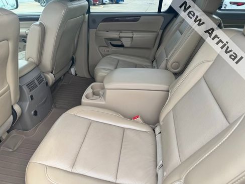 Used 2013 Nissan Armada Platinum image 7