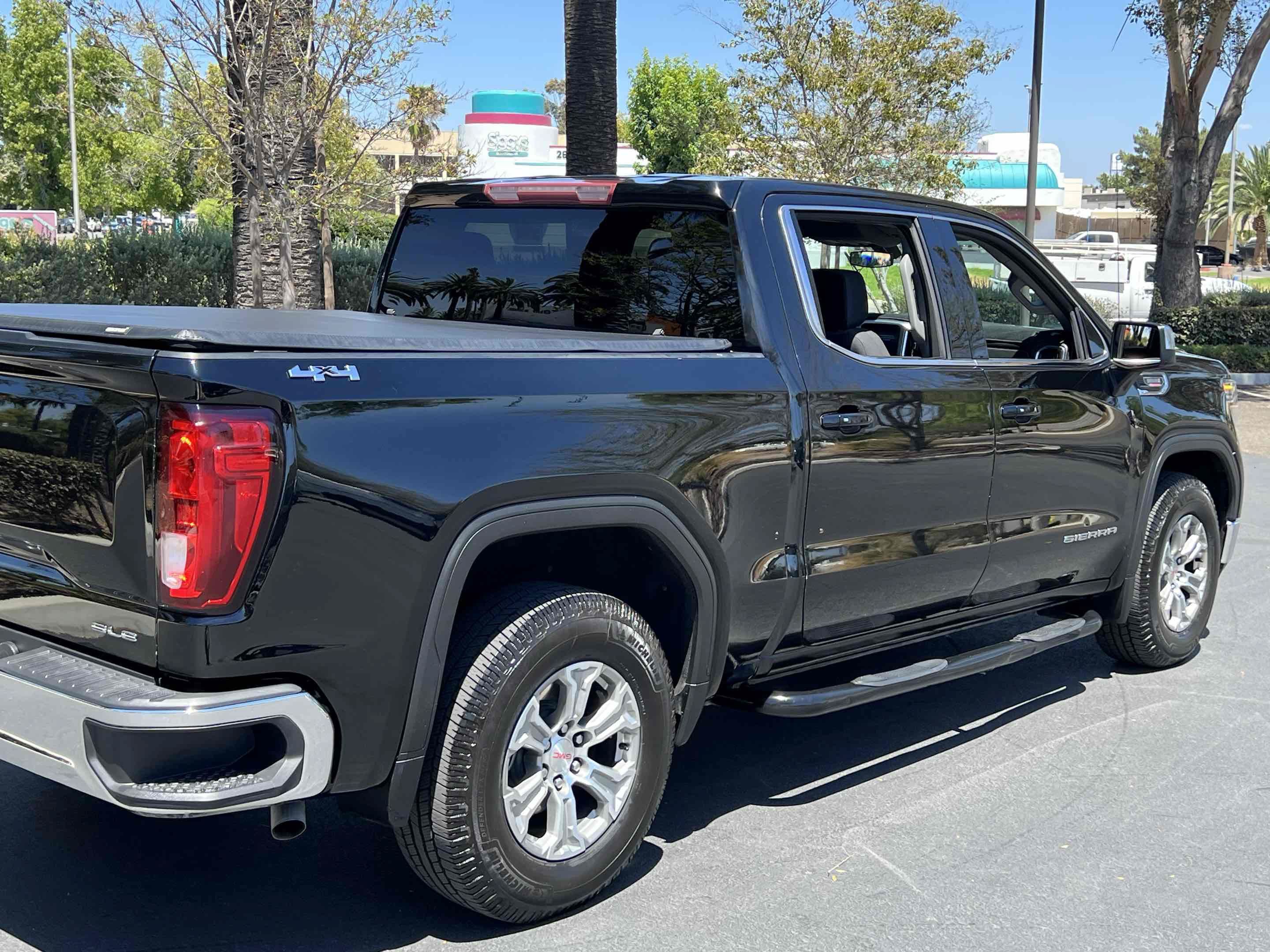 Used 2020 GMC Sierra 1500 SLE w/ SLE Value Package AWD/4WD image 49