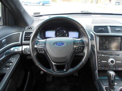 Used 2016 Ford Explorer Sport w/ Equipment Group 401A image 11
