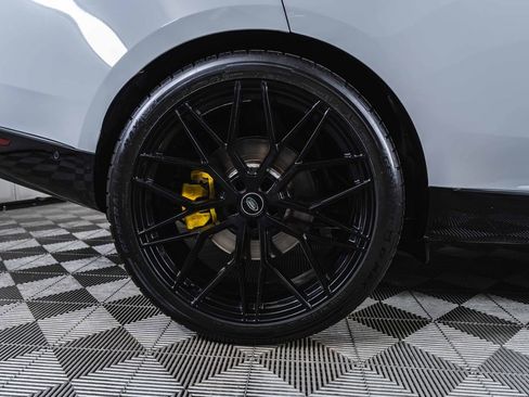 Used 2023 Land Rover Range Rover Long Wheelbase SE image 39