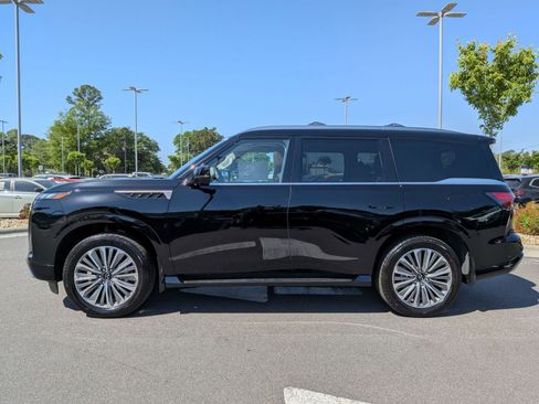 New 2026 INFINITI QX80 Luxe RWD image 6