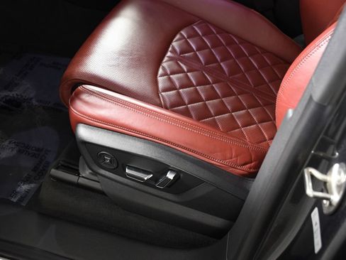 Used 2023 Audi SQ8 Prestige w/ Prestige Package image 16