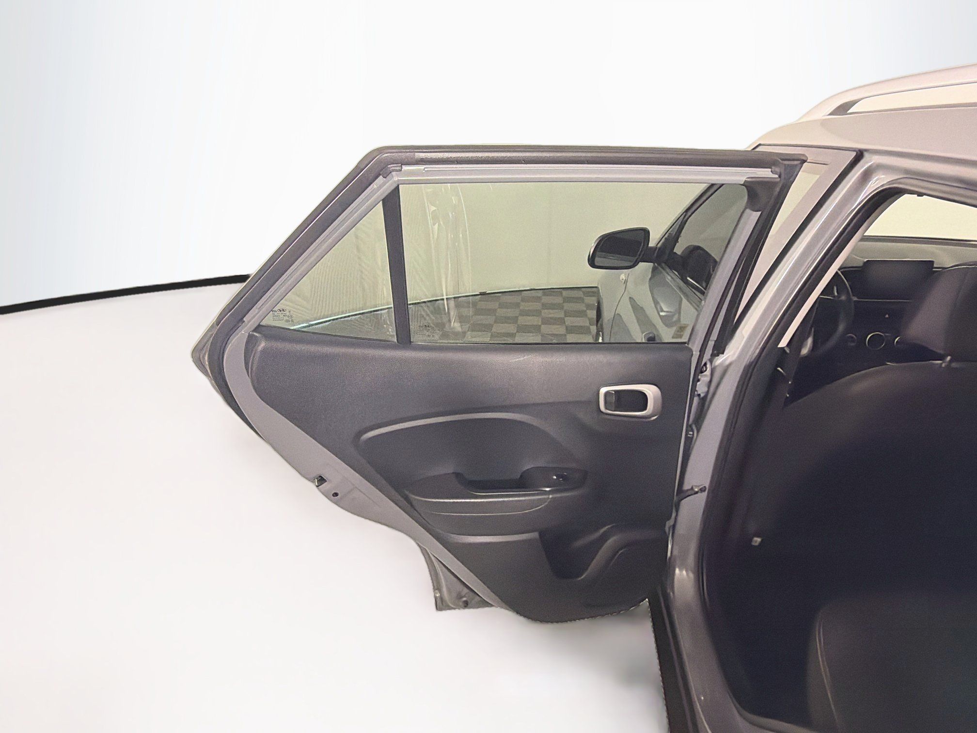 Used 2020 Hyundai Venue SEL FWD image 25