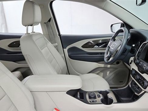 Used 2022 GMC Terrain Denali w/ LPO, Floor Liner Package image 24