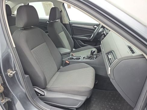 Used 2019 Volkswagen Jetta S w/ Driver Assistance Package image 43