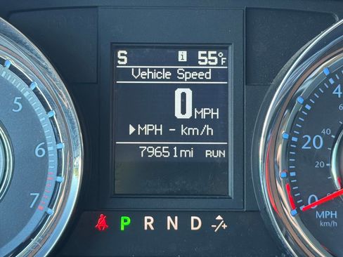 Used 2012 Chrysler Town & Country Touring-L w/ Entertainment Group #2 FWD image 24