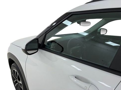 Used 2025 Chevrolet TrailBlazer LT w/ Convenience Package image 10