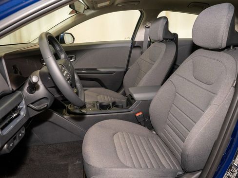 New 2025 Kia K4 EX image 11