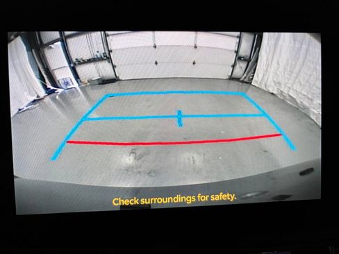 Used 2026 Toyota Sienna LE FWD image 39