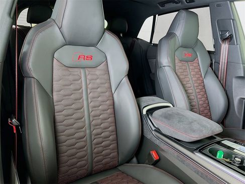 New 2026 Audi RS Q8 performance image 28