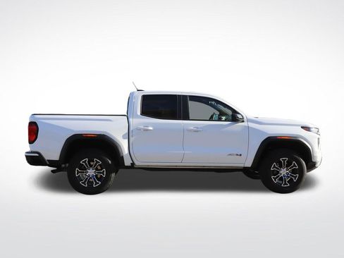 Used 2024 GMC Canyon AT4 w/ Canyon Safety Plus Package AWD/4WD image 6