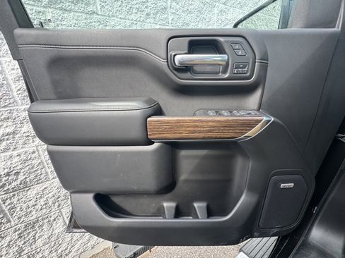 Used 2019 Chevrolet Silverado 1500 High Country w/ Technology Package image 25