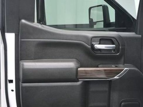 Used 2021 Chevrolet Silverado 1500 RST image 15