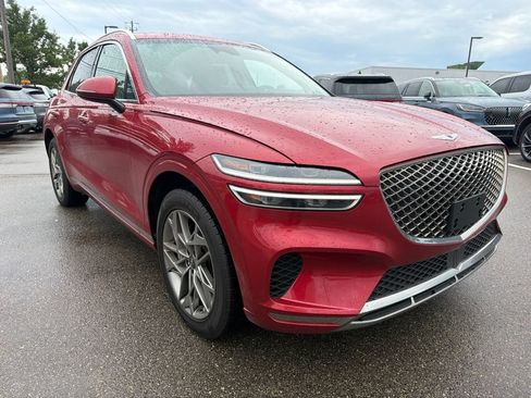 Used 2025 Genesis GV70 2.5T AWD/4WD image 4