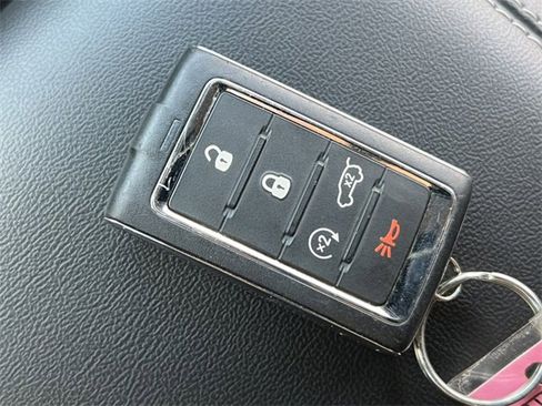 Used 2022 Jeep Grand Cherokee Altitude image 29