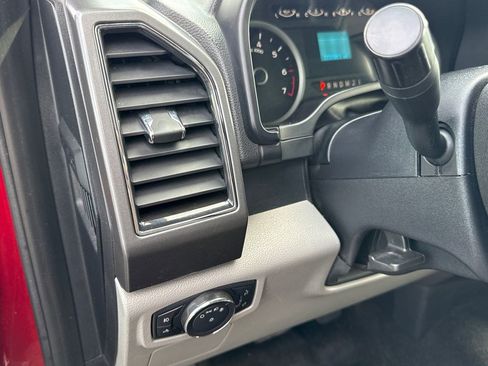 Used 2017 Ford F150 XLT AWD/4WD image 20
