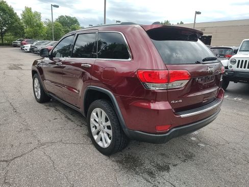 Used 2017 Jeep Grand Cherokee Limited w/ Luxury Group II AWD/4WD image 5