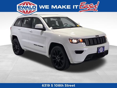Certified 2021 Jeep Grand Cherokee Laredo X AWD/4WD image 1