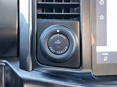 Used 2022 Ford F150 Lariat w/ Equipment Group 502A High image 25