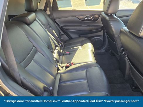 Used 2019 Nissan Rogue SL FWD image 17