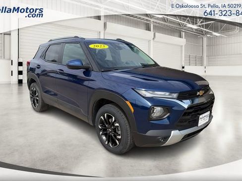 Used 2023 Chevrolet TrailBlazer LT AWD/4WD image 1