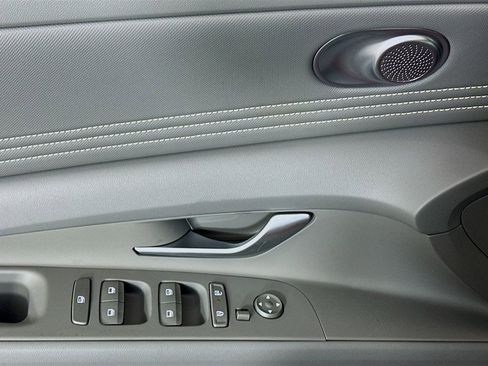 New 2026 Hyundai Elantra SEL Sport Premium FWD image 18
